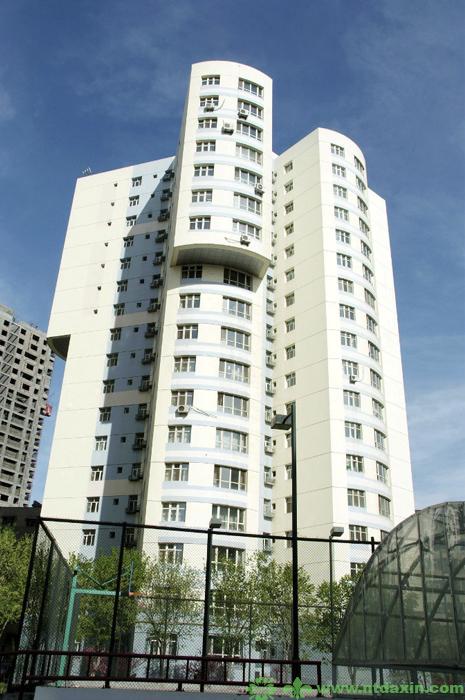 南門(mén)國際城F1高層住宅樓（新疆建筑工程天山獎、江蘇省省外“揚子杯”）